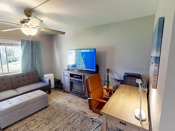 5th image of 133 OYSTER BAY CIRCLE #100