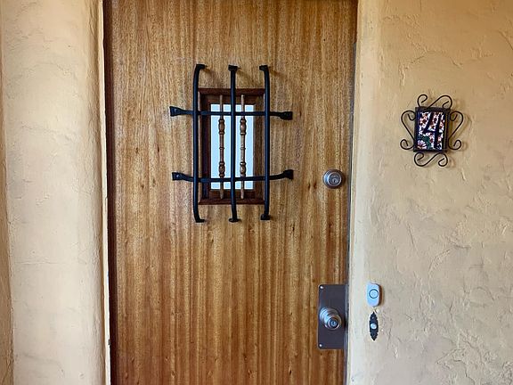 2nd image of 454 N Ogden Dr #4