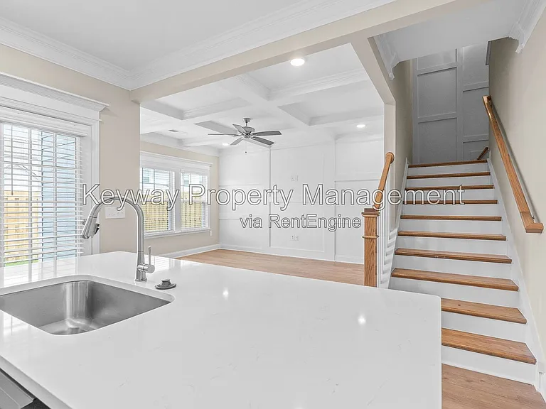 3199 Venetian Dr — Photo 5