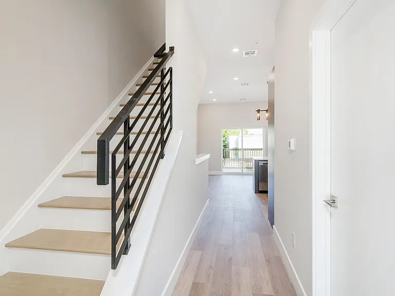 429 W York St #2 — Photo 18