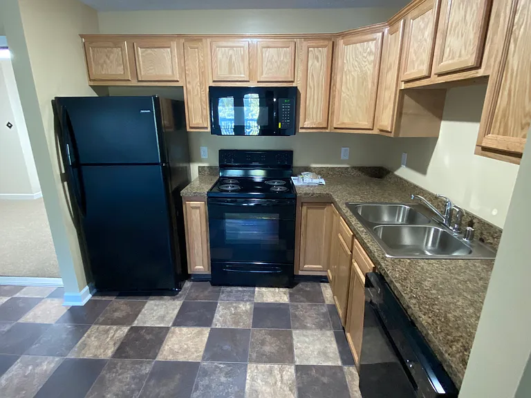66 Buena Vista Dr #19 — Photo 3