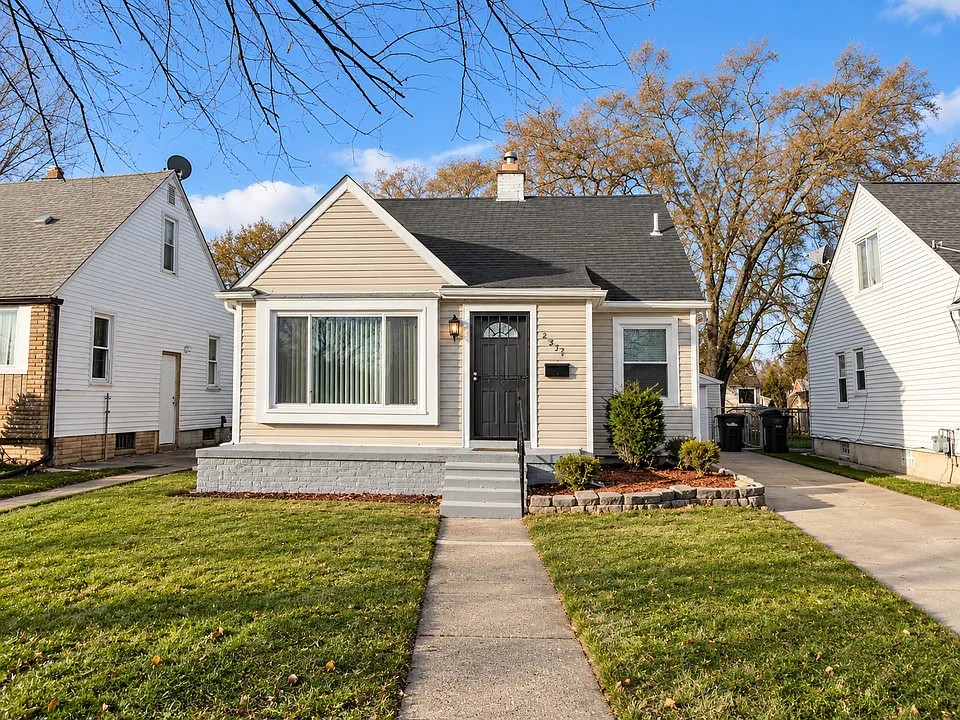 7451 Parkland