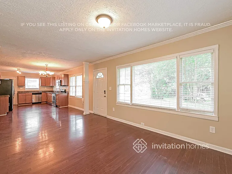 692 Quillian Ave — Photo 5
