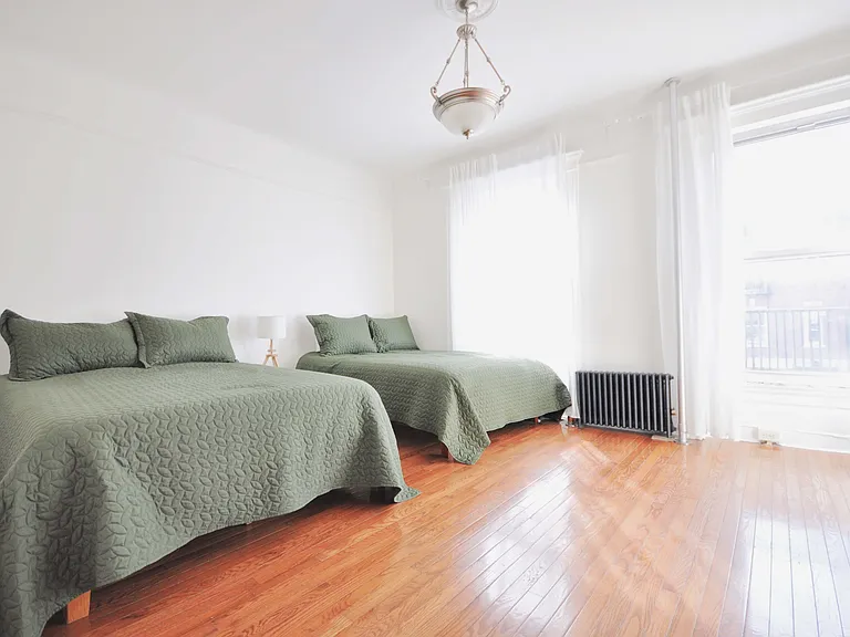 1065 Sterling Pl #GARDEN — Photo 5