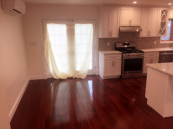 4th image of 8310 160th Ave