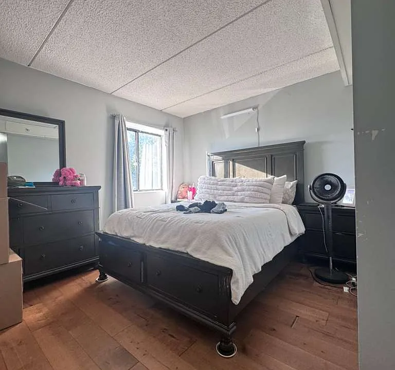 32 Whites Ave #4407