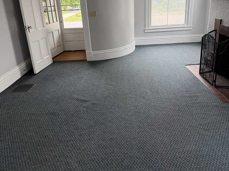 302 East Ave #1 — Photo 9