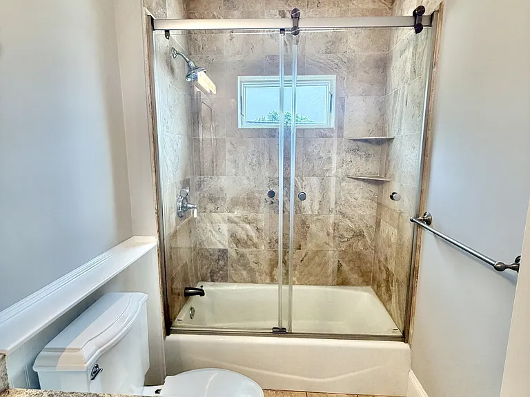 162 Salem St #2 — Photo 9