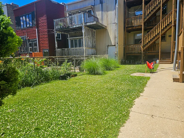 2327 W 35th Pl #3 — Photo 18