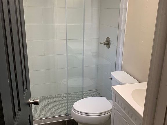 4th image of 1463 Neil Ave APT B7
