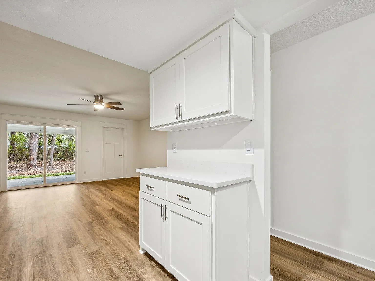 2 bed, 1.5 bath, 1024 sqft, $1,495 — Photo 4