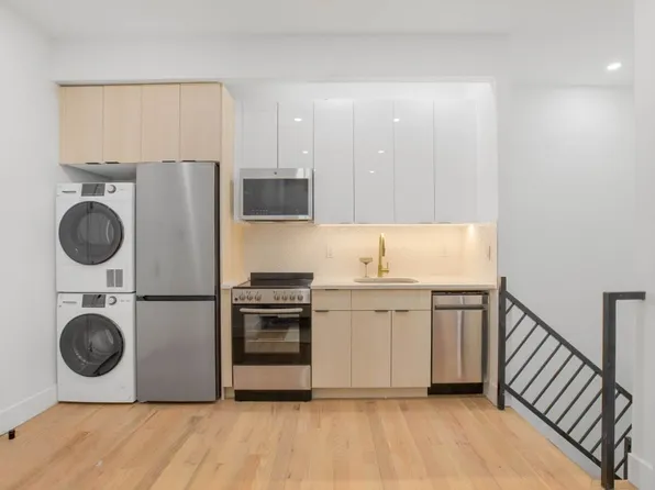 489 Grand Street image 2 of 9