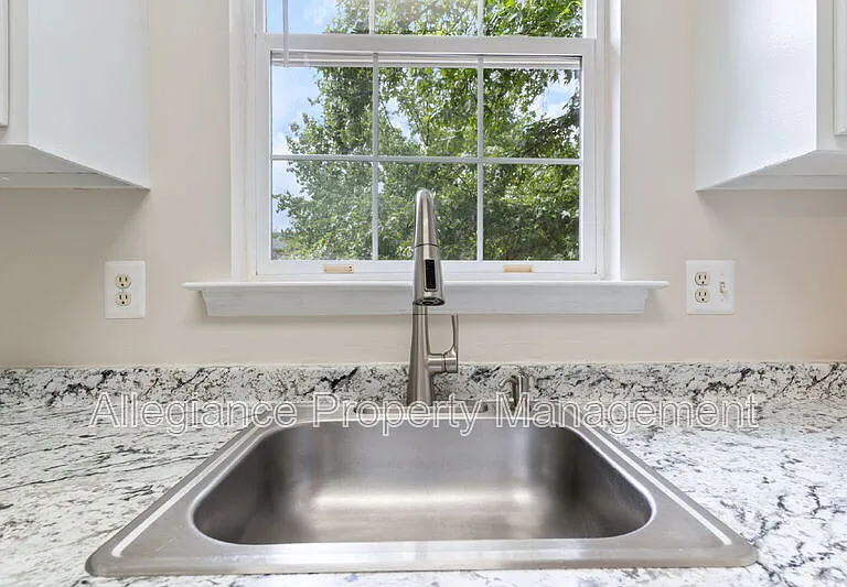 11400 Windleaf Ct #R — Photo 11