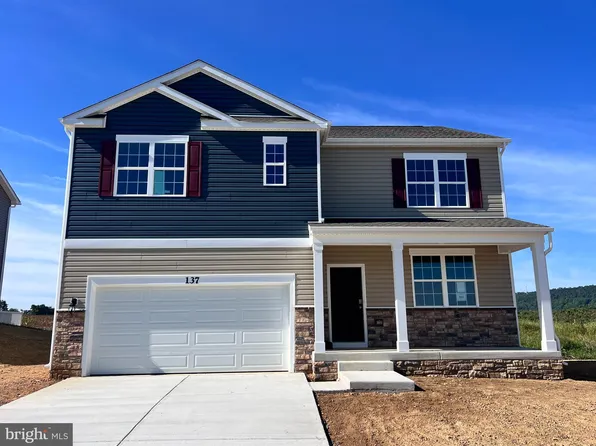 137 Orpington Dr, Martinsburg, WV 25403