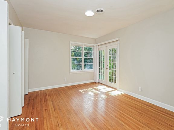 3rd image of 1718 Cordova Ave