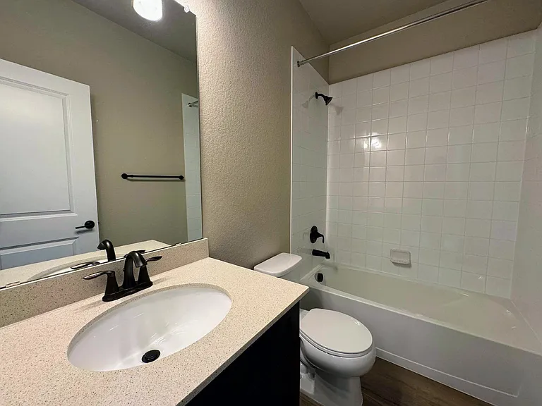 7022 Doncaster Ct — Photo 27