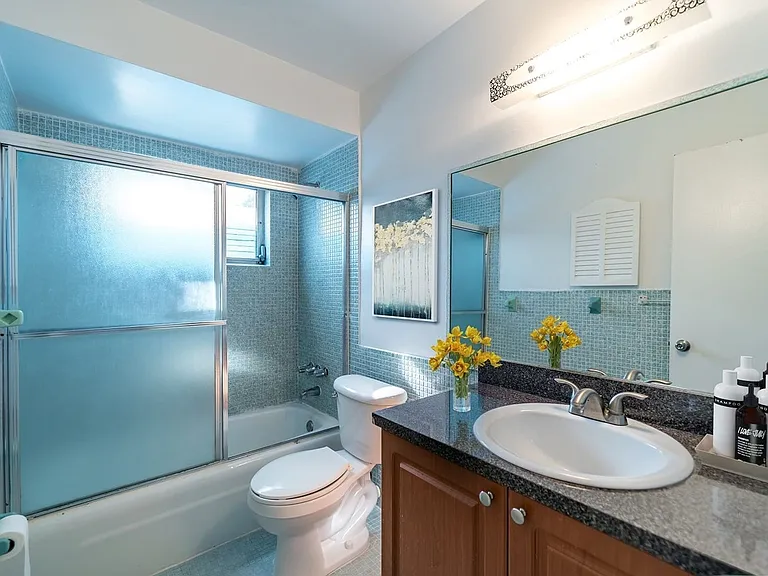 Keybay Apartments — Photo 7