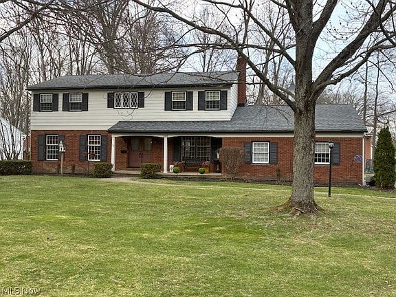 2nd image of 317 Verdant Ln
