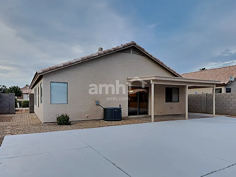2107 E Catclaw St — Photo 18
