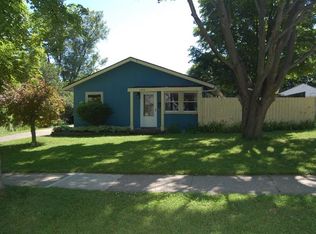 1424 Hatcher Cres, Ann Arbor, MI 48103