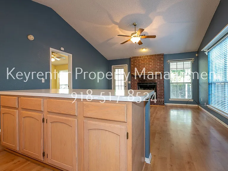 9638 S 90th East Ave — Photo 15