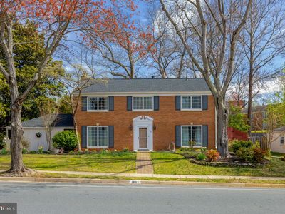 1801 Great Falls St, Mc Lean, VA, 22101