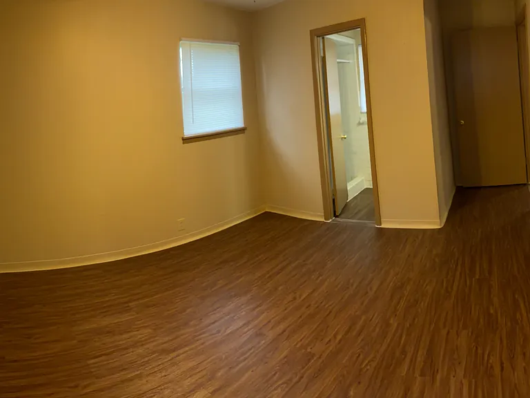 102 Forest Ln — Photo 10