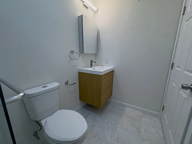 536 N 19th St #3 — Photo 11