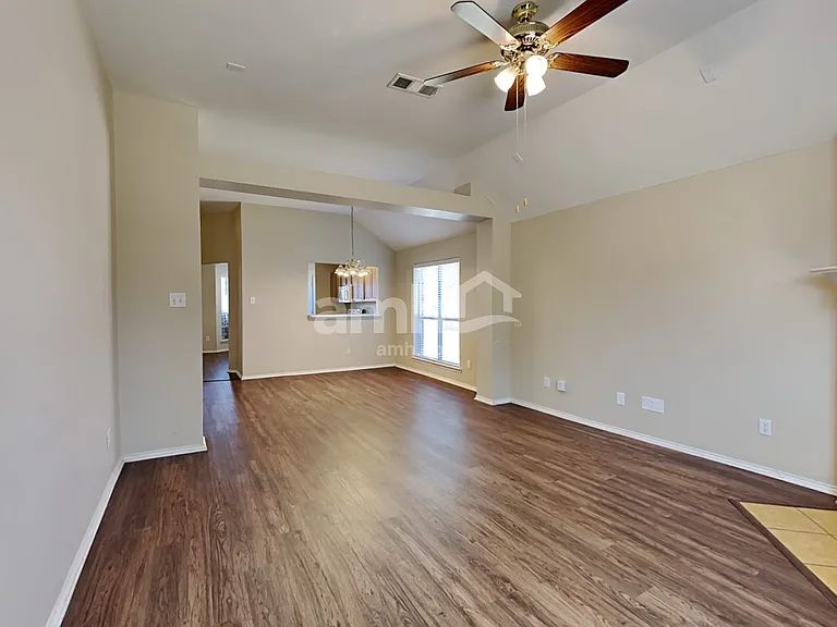 2808 Plantation Dr — Photo 6