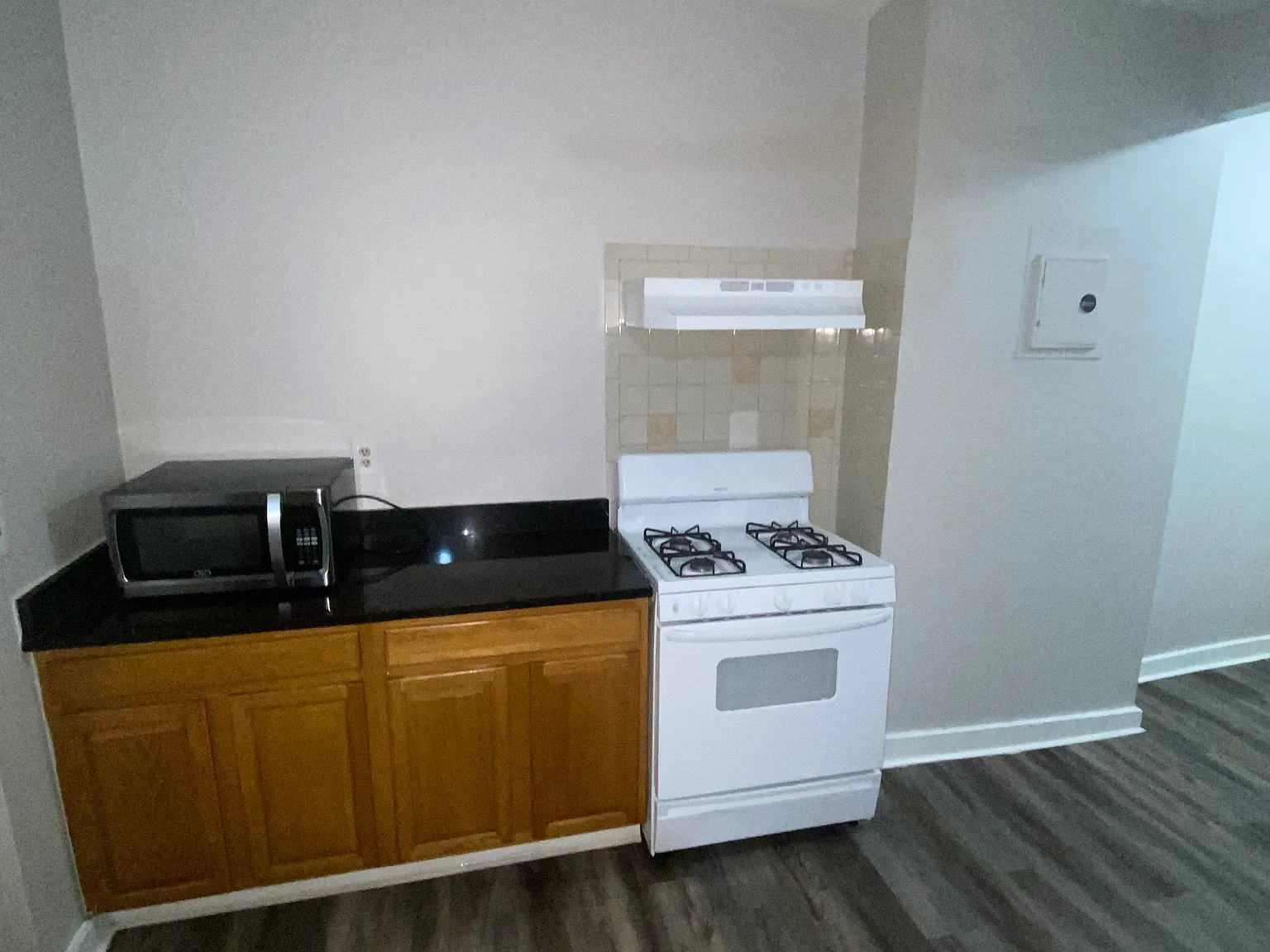 2 bed, 1066 sqft, $2,900 — Photo 4