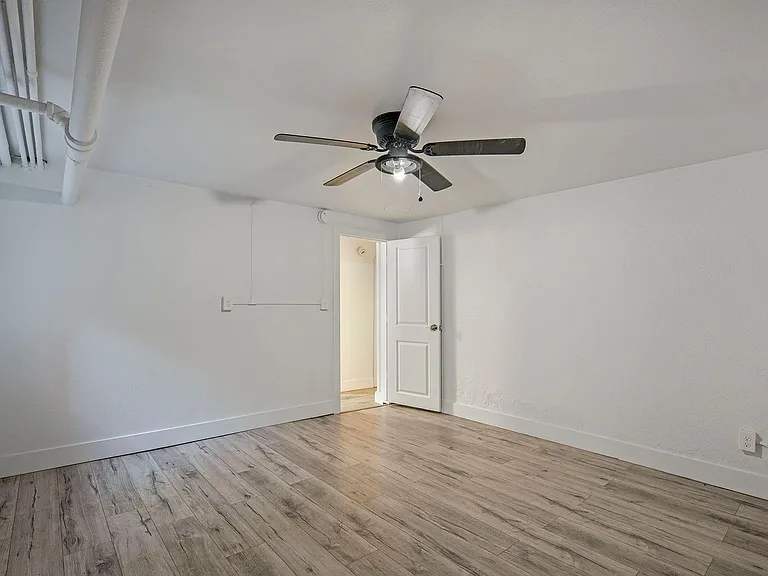 1159 N Corona St — Photo 8