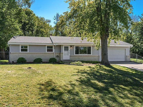 2nd image of 2523 Lund Ave