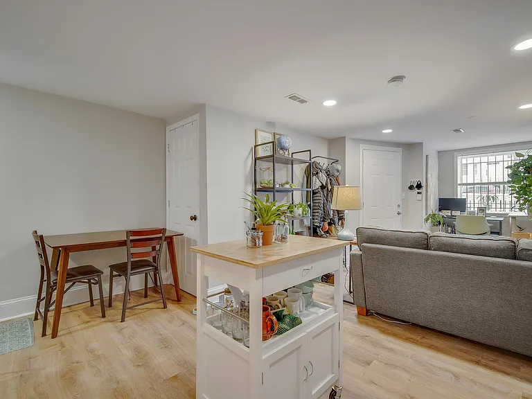 1740 N Capitol St NW #1 — Photo 6