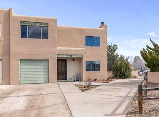 2709 Calle Serena, Santa Fe, NM 87505