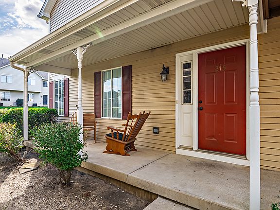 2nd image of 215 Village Creek Dr Unit 215