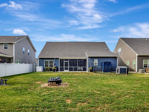 4th image of 2638 Goose Creek Ln