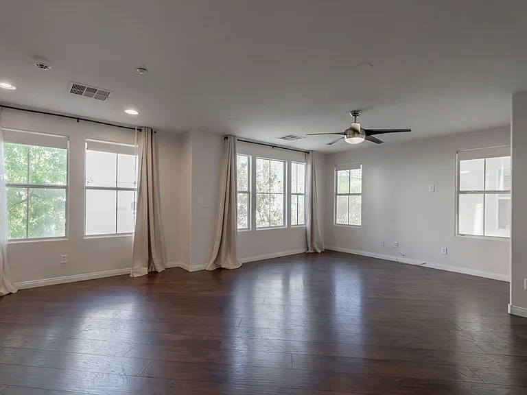 4793 Hampstead Heath Ct — Photo 4