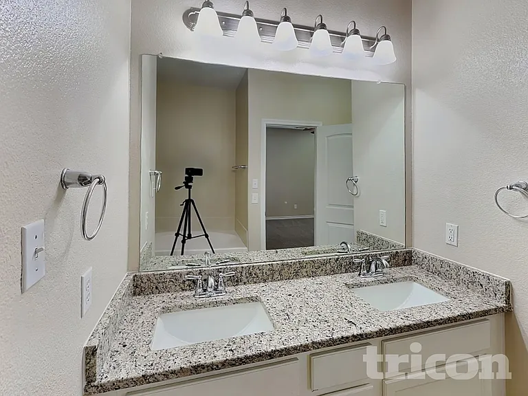 214 Bob White Dr — Photo 8