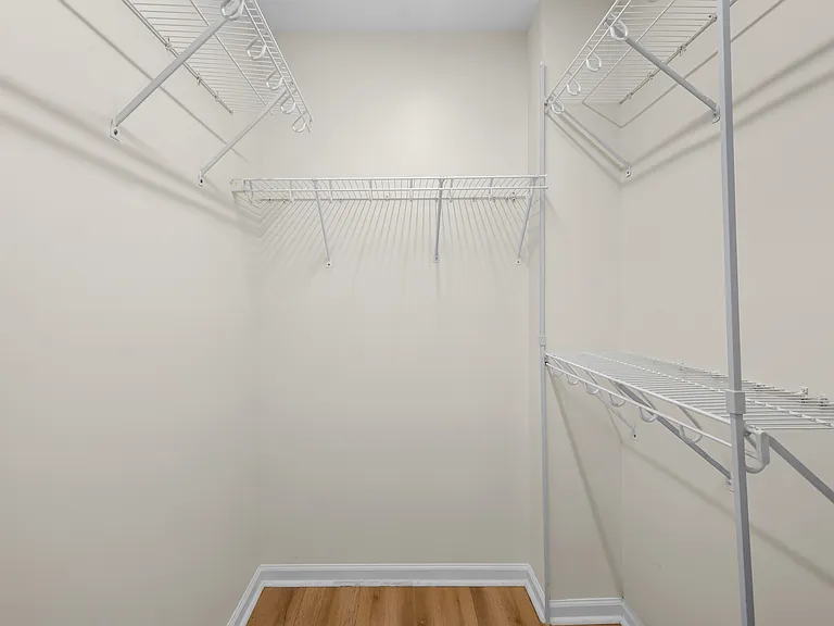 305 Dearing Dr — Photo 22