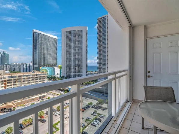 1849 S Ocean Dr #Penthouse 3, Hallandale, FL 33009