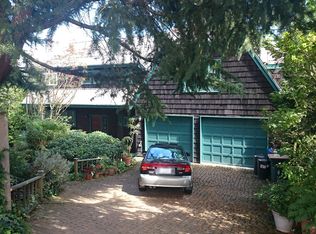 832 31st Ave S, Seattle, WA 98144