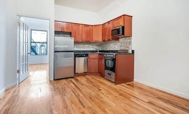 Rented by Oxford Property Group | media 8