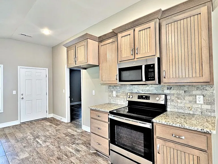 717 Iron Wood Dr SW — Photo 8