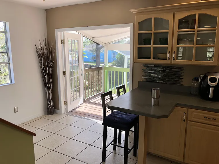 1310 Daytona Ave #6 — Photo 6