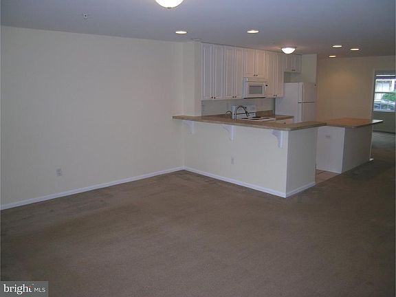 5th image of 1860 Congressional Village Dr Unit 6101