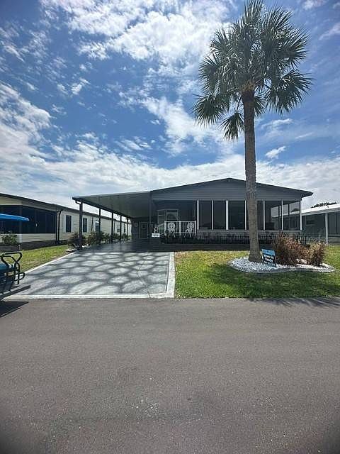 1st image of 933 Cirrus St #933