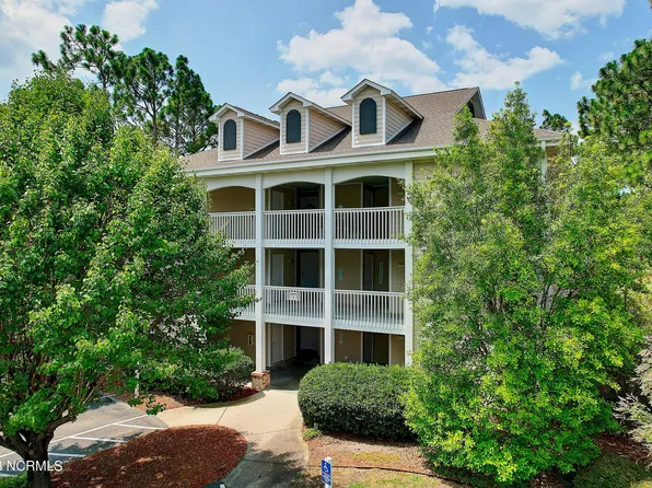 3350 Club Villas Dr #203, Southport, NC 28461