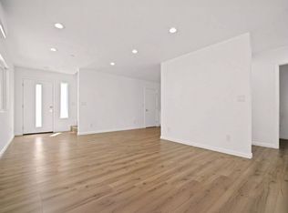 647 W 92nd St, Los Angeles, CA 90044