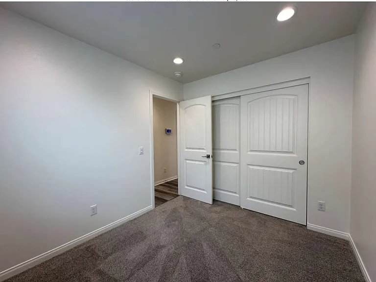 26573 Pacific St — Photo 5