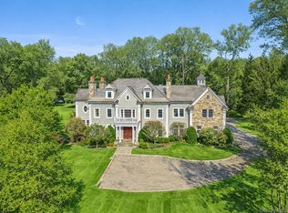 12 Gifford Lake Dr, Armonk, NY 10504